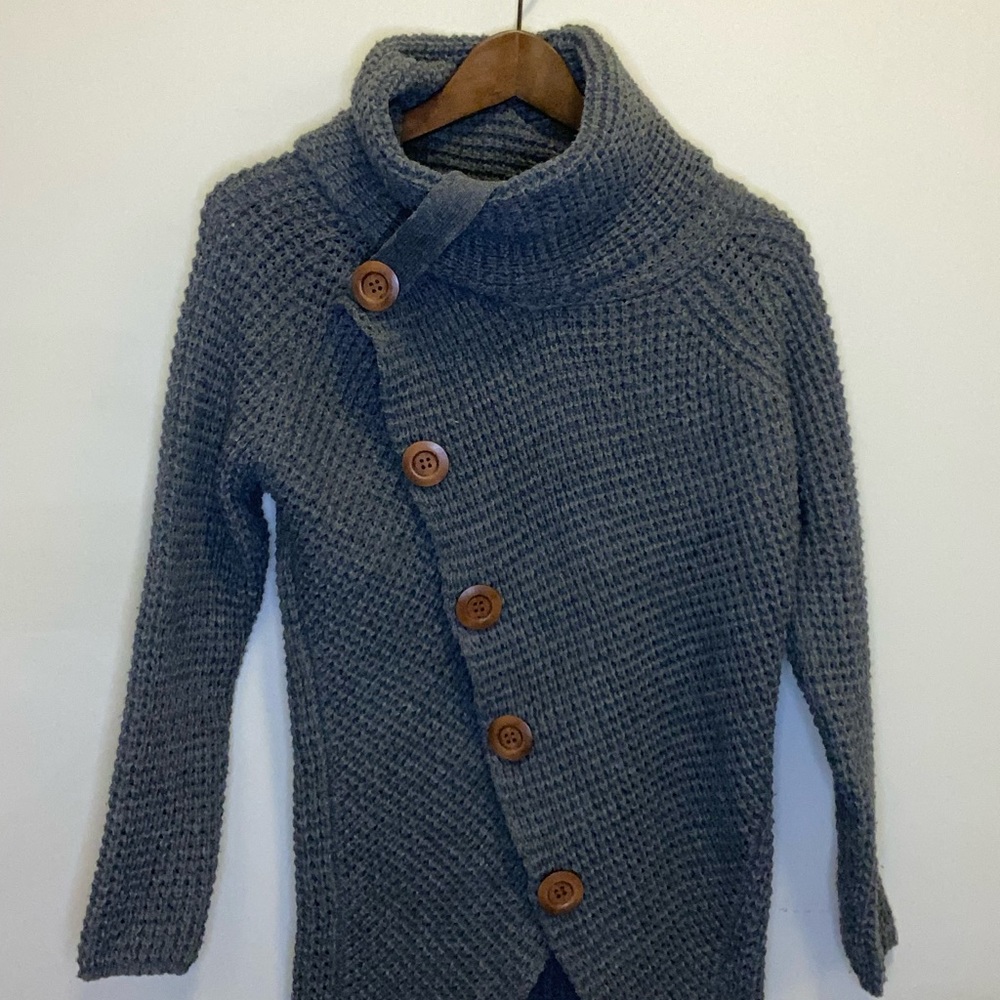 GRECERELLE Women's Solid Color Chunky Button Pullover Sweater